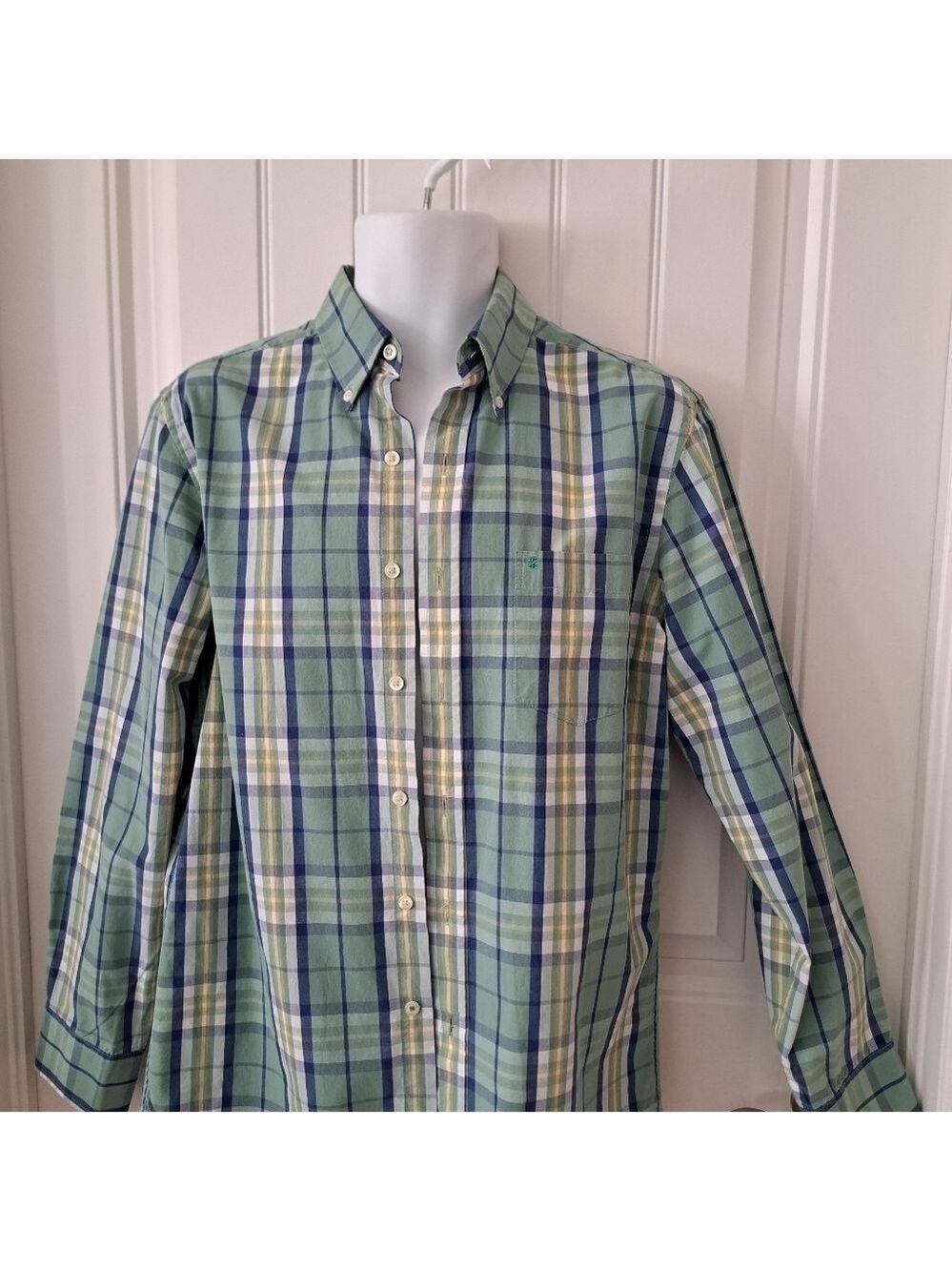 𝅺mens IZOD slim fit cotton shirt button down one pocket Med green check